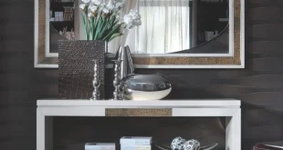 Console Table Decor